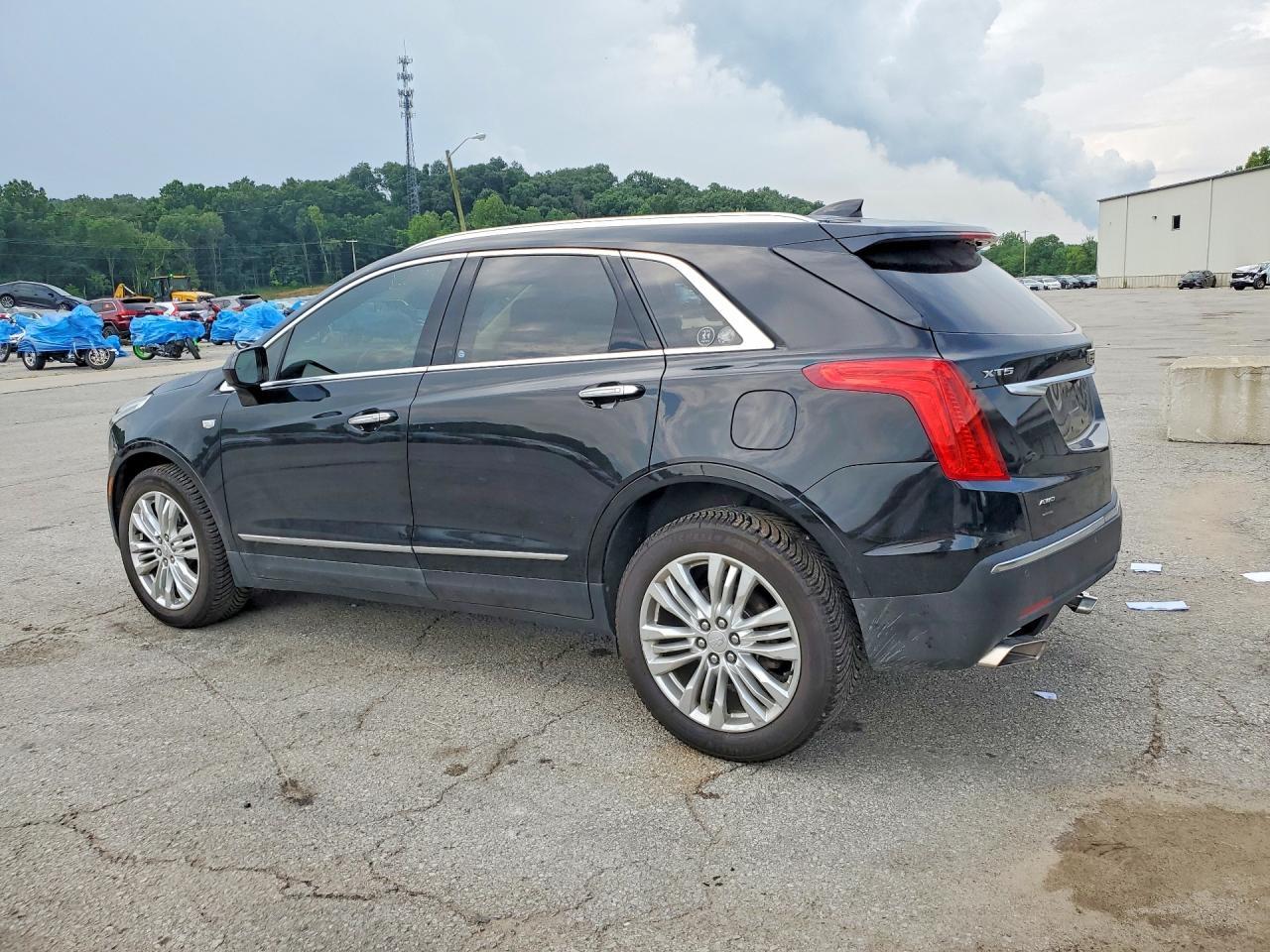 2019 Cadillac Xt5 Premium Luxury - zdjęcie 2