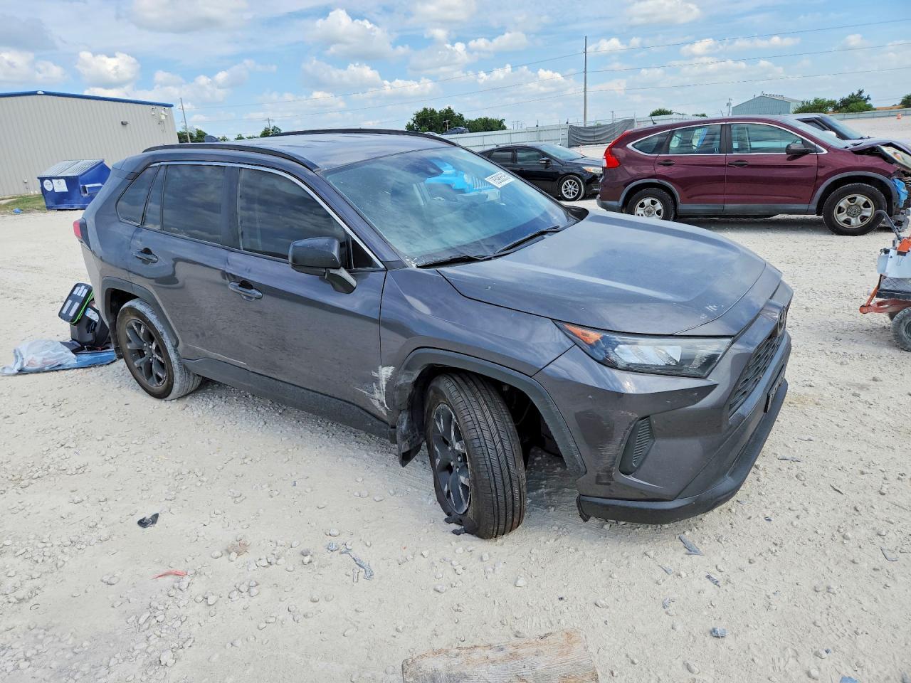 2021 Toyota Rav4 Le - zdjęcie 4