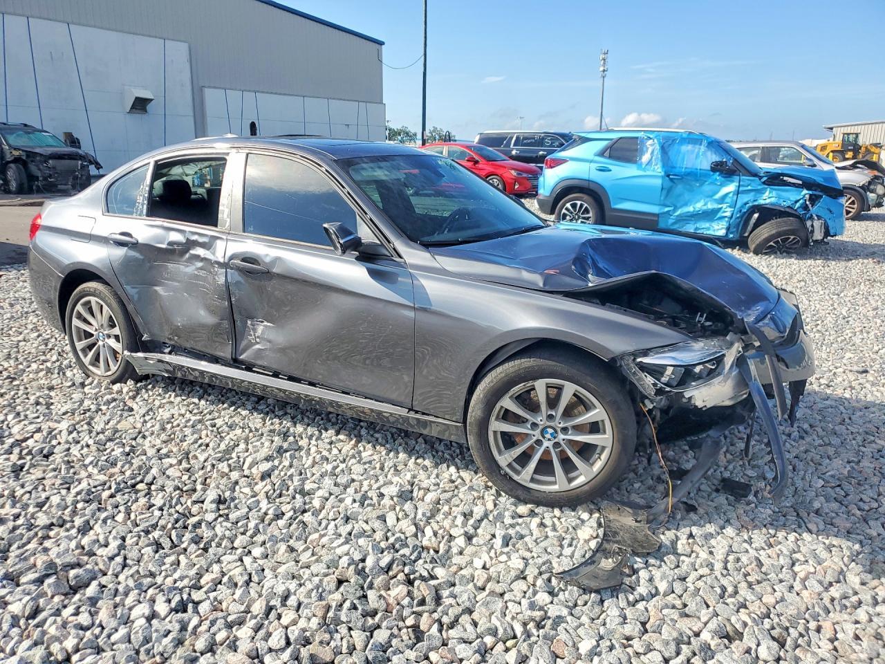 2018 BMW 320 I - zdjęcie 4
