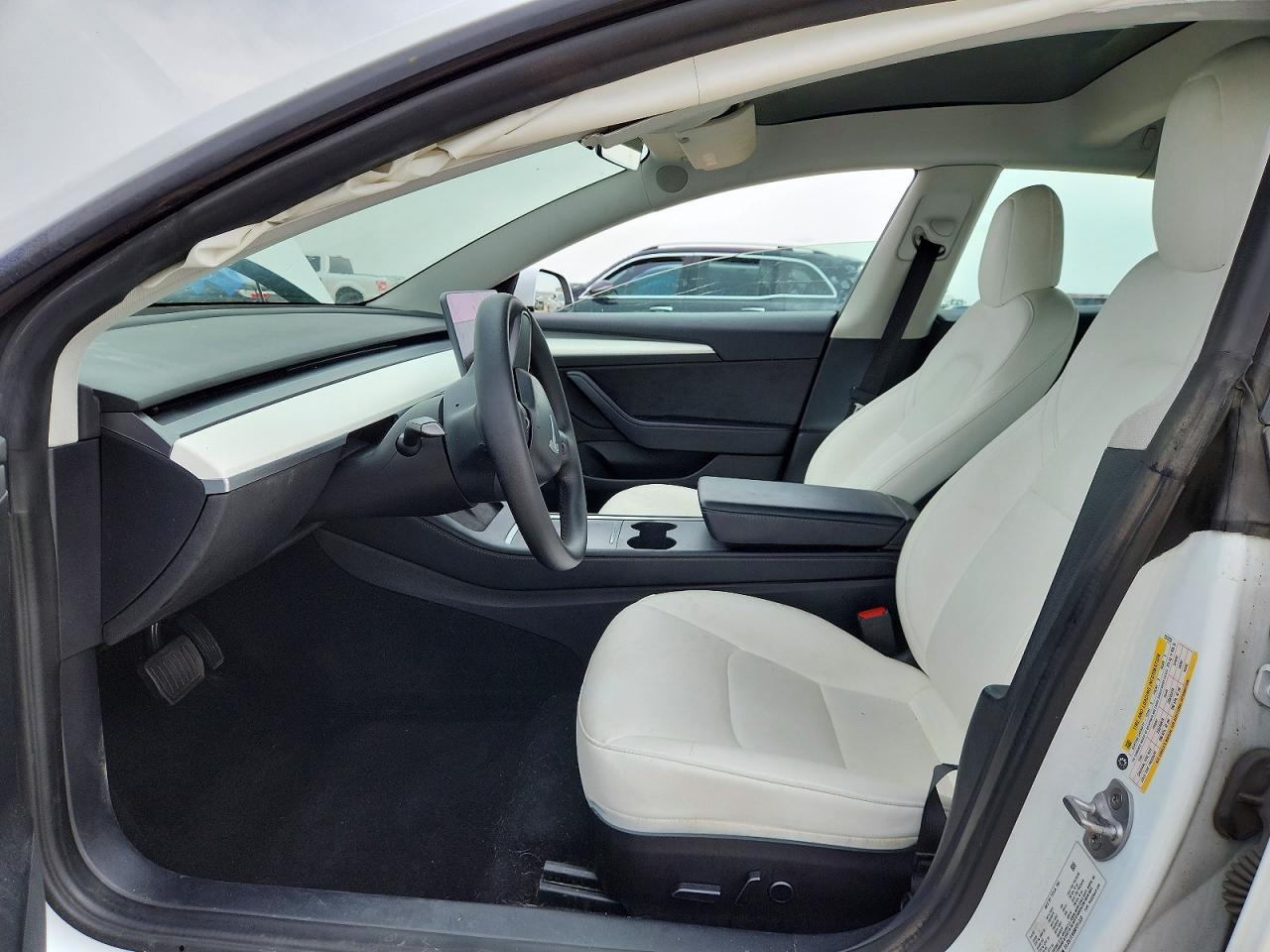 2022 Tesla Model 3 - zdjęcie 7