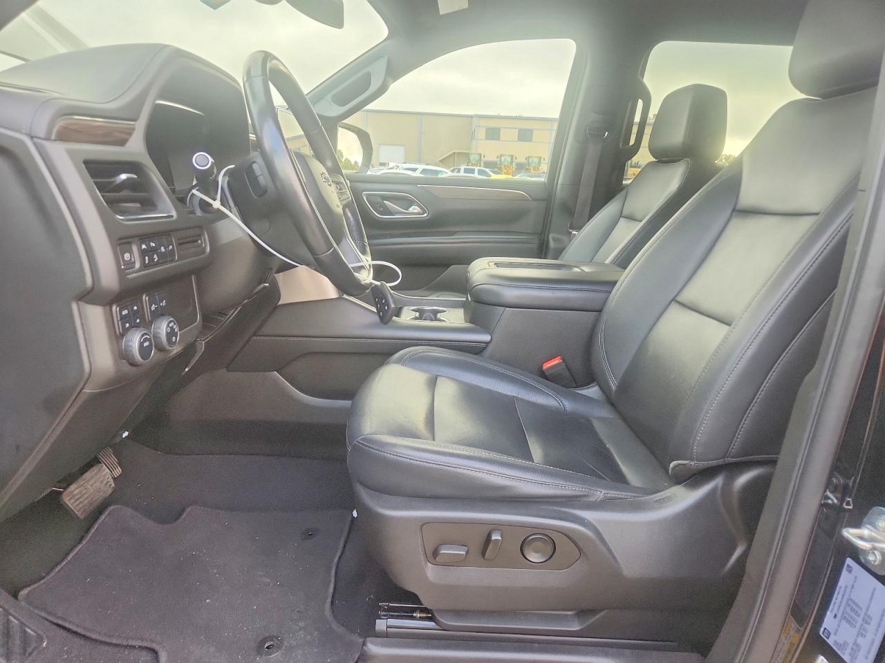 2022 Chevrolet Suburban K1500 Z71 - zdjęcie 7