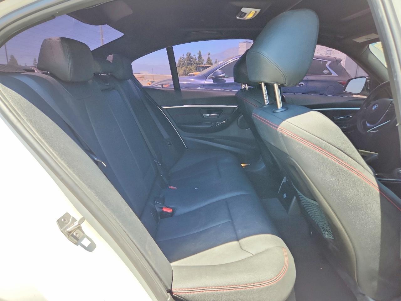 2018 BMW 330 I - zdjęcie 10