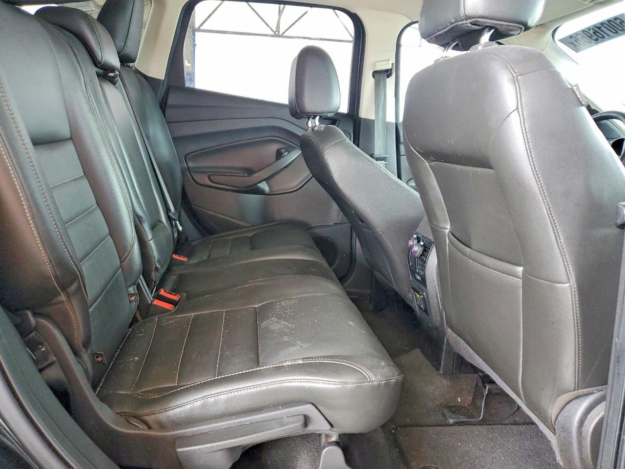 2014 Ford Escape Titanium - zdjęcie 10
