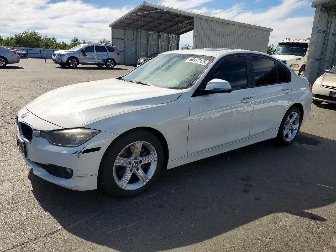 2014 BMW 320 I - zdjęcie główne