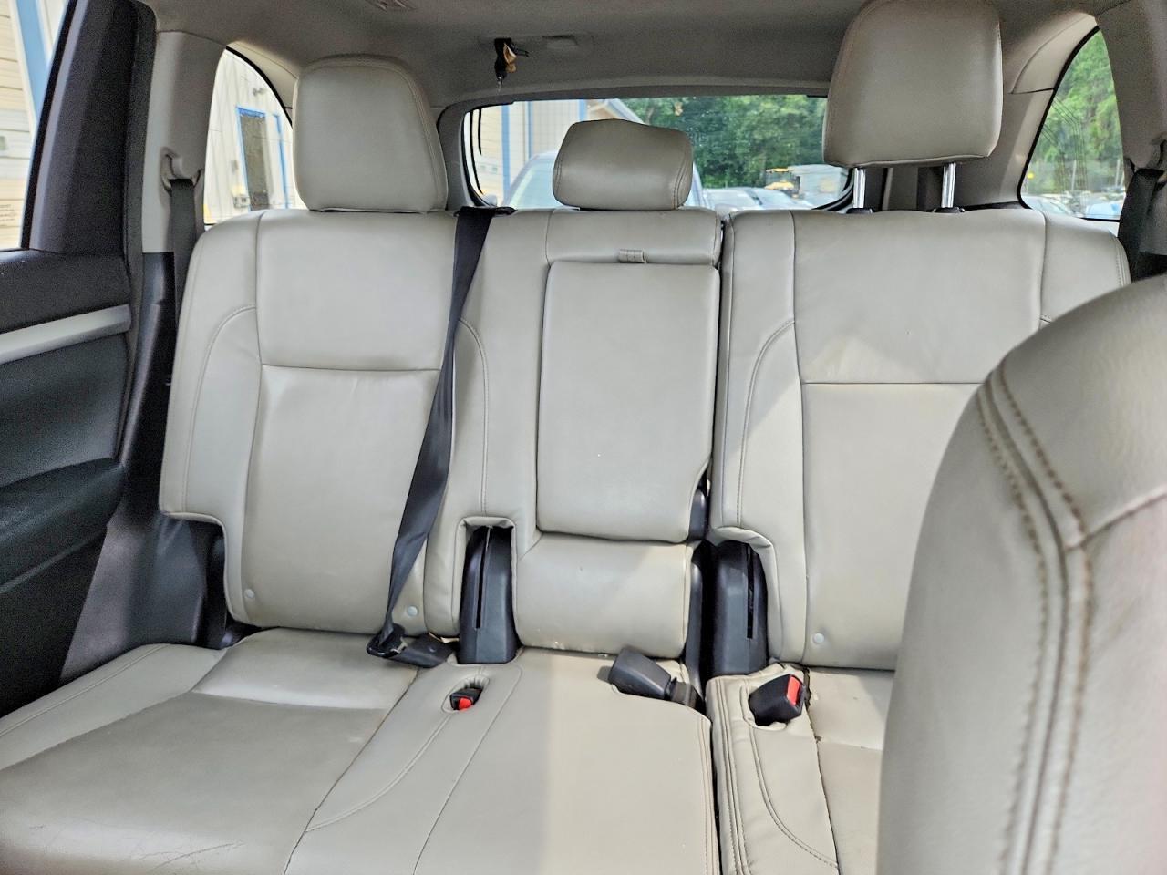 2014 Toyota Highlander Le Plus - zdjęcie 10