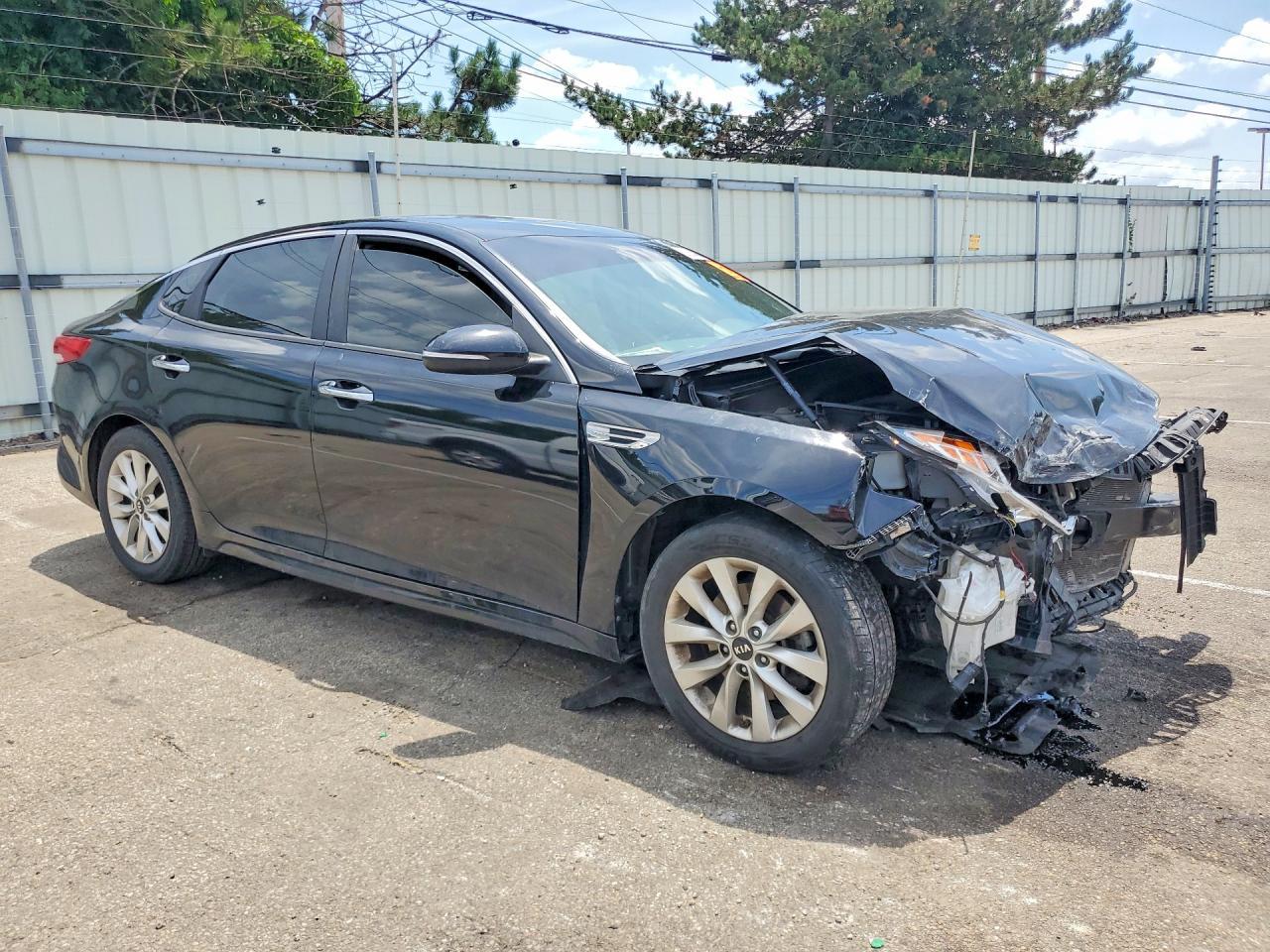 2017 Kia Optima Lx - zdjęcie 4