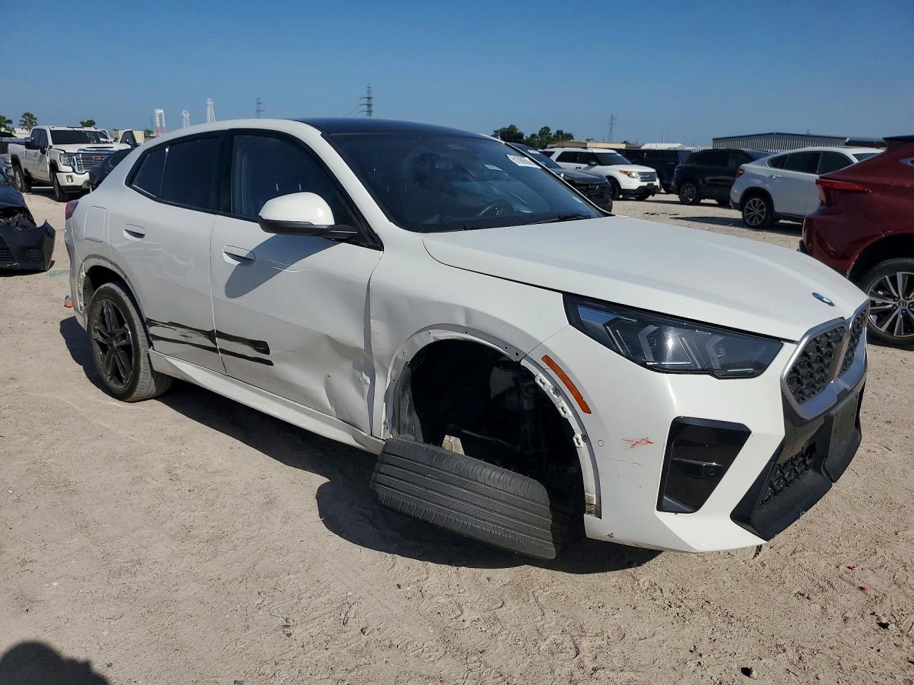 2025 BMW X2 xDrive28I - zdjęcie 4