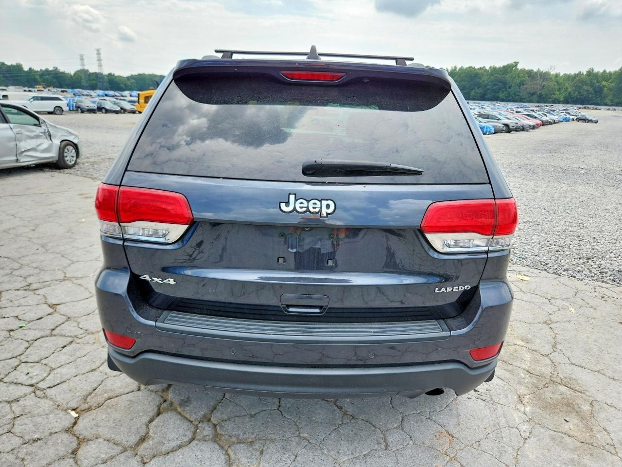 2016 Jeep Grand Cherokee Laredo - zdjęcie 6