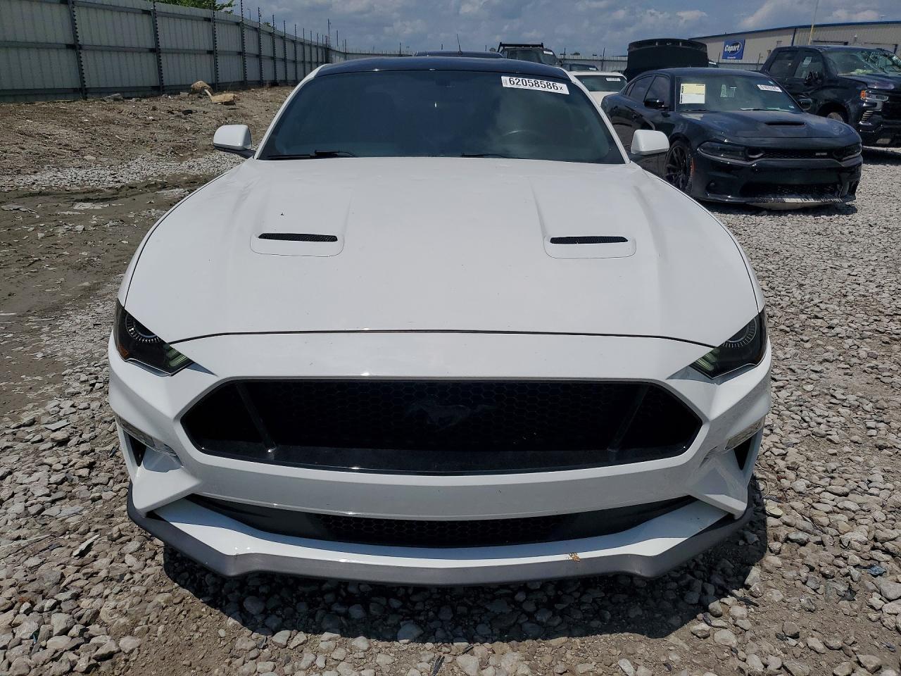 2019 Ford Mustang Gt - zdjęcie 5