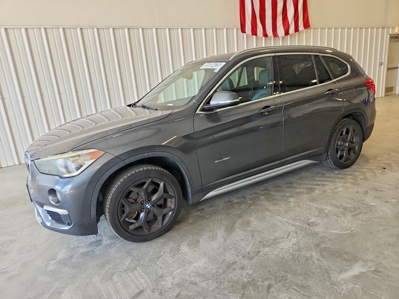 2016 BMW X1 xDrive28I - zdjęcie główne