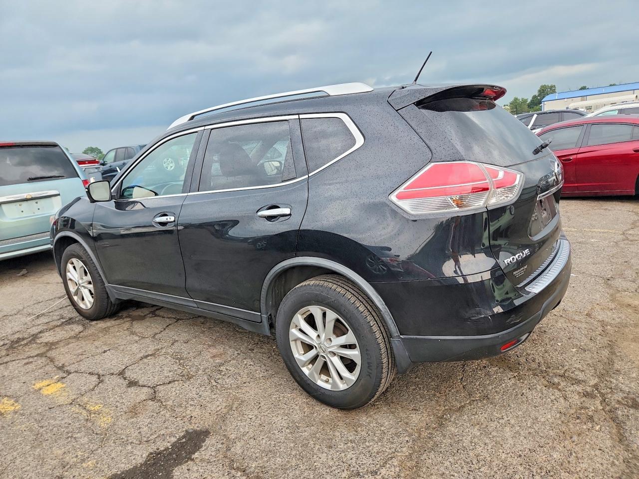 2016 Nissan Rogue Sv - zdjęcie 2