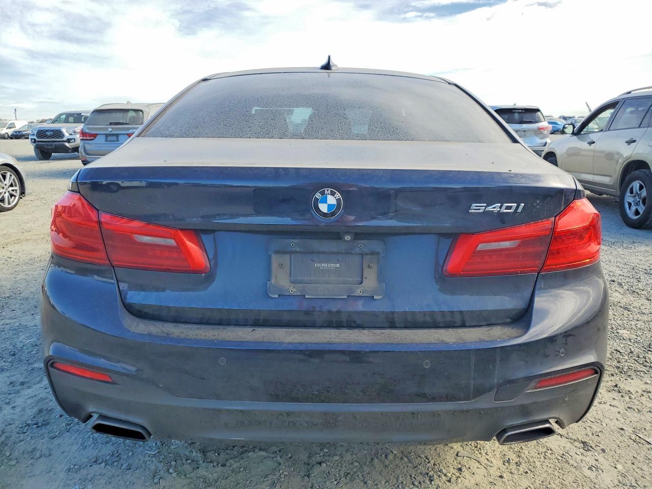 2017 BMW 540 I - zdjęcie 6