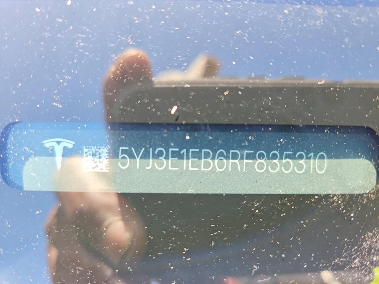 2024 Tesla Model 3 - zdjęcie 13