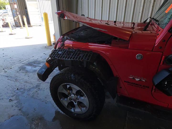 2016 Jeep Wrangler Unlimited Sahara - zdjęcie 13