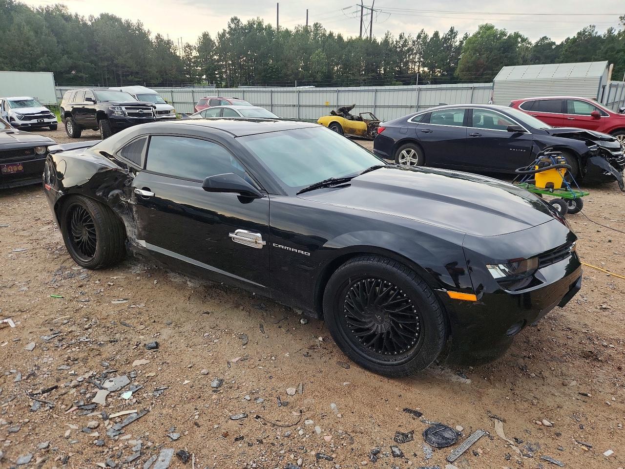 2015 Chevrolet Camaro Ls - zdjęcie 4