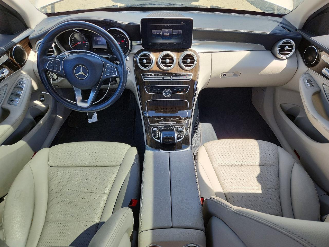 2016 Mercedes-Benz C 300 4Matic - zdjęcie 8