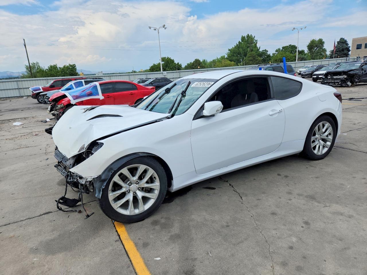 2016 Hyundai Genesis Coupe 3.8 - zdjęcie główne