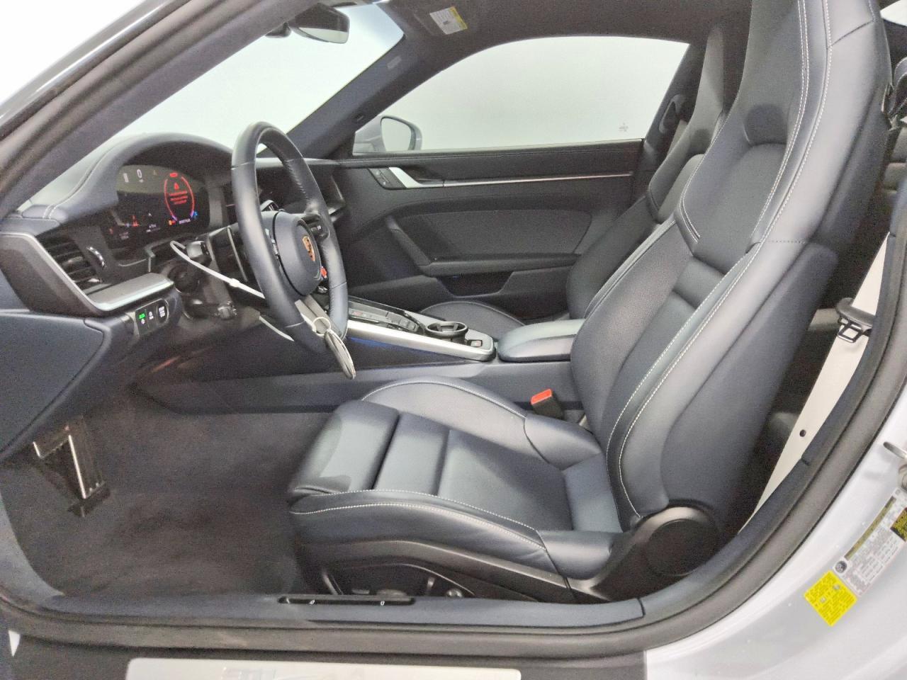 2025 Porsche 911 Carrera - zdjęcie 7