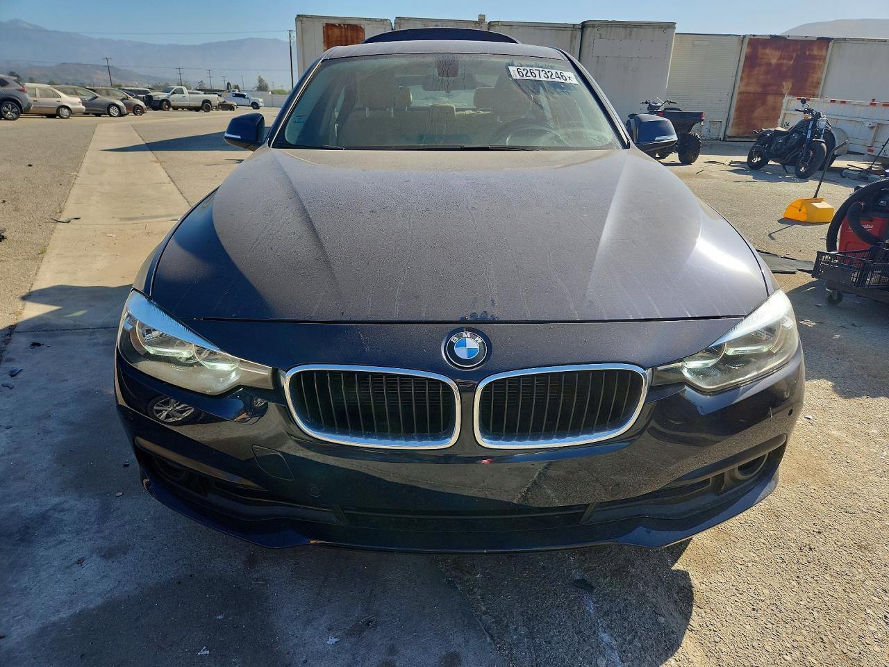 2017 BMW 320 I - zdjęcie 5