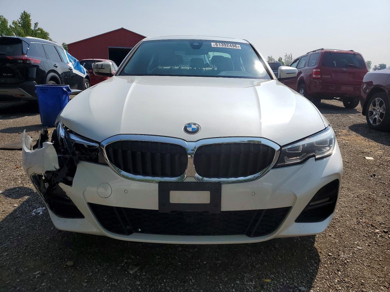 2021 BMW 330Xi - zdjęcie 5