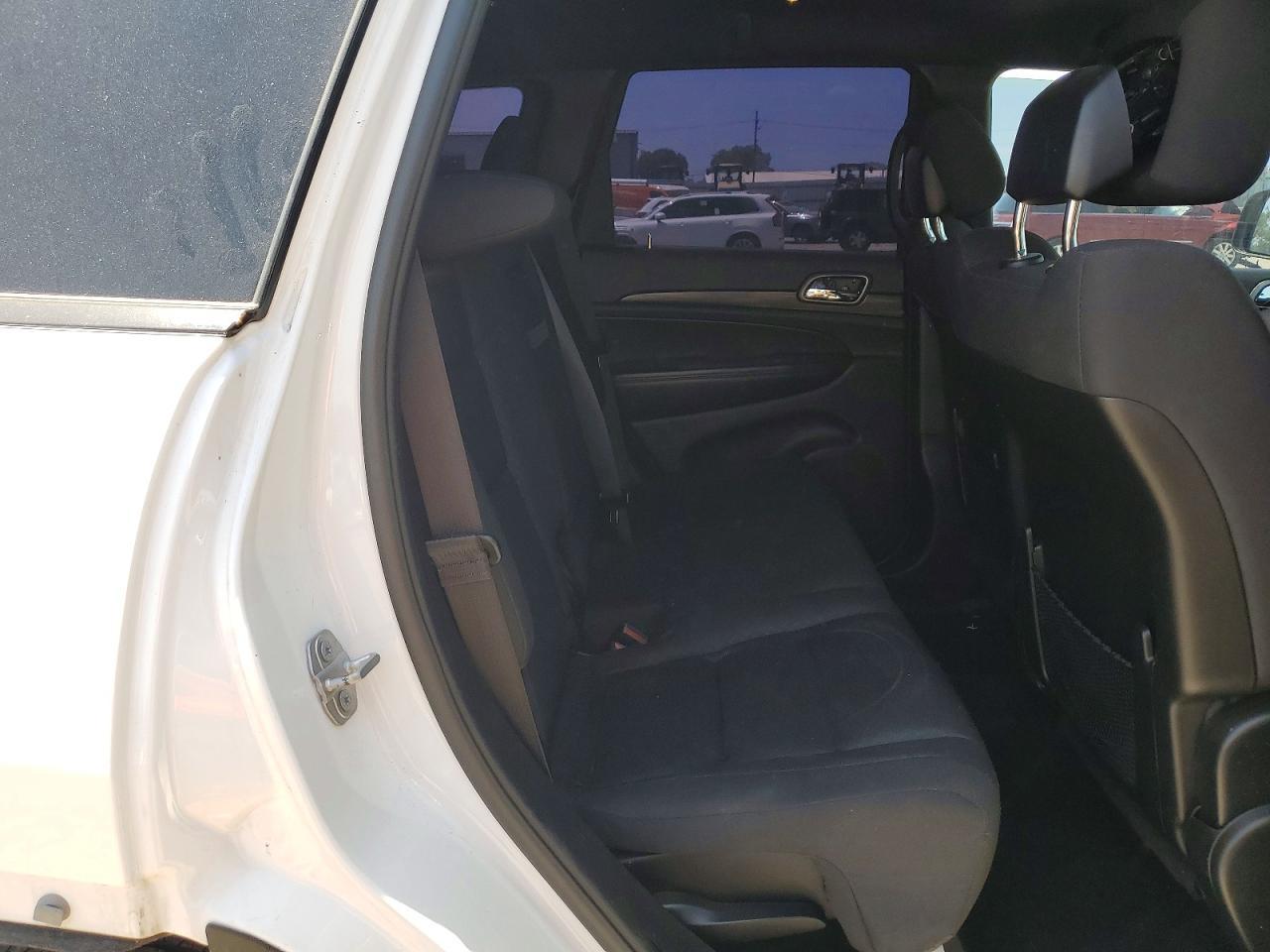 2019 Jeep Grand Cherokee Laredo - zdjęcie 11