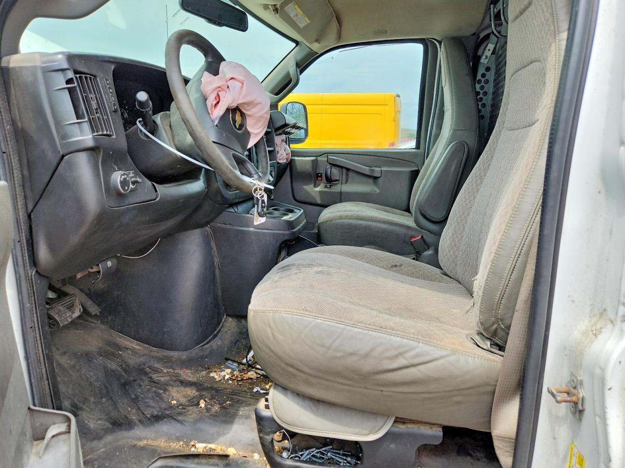 2017 Chevrolet Express G2500 - zdjęcie 7