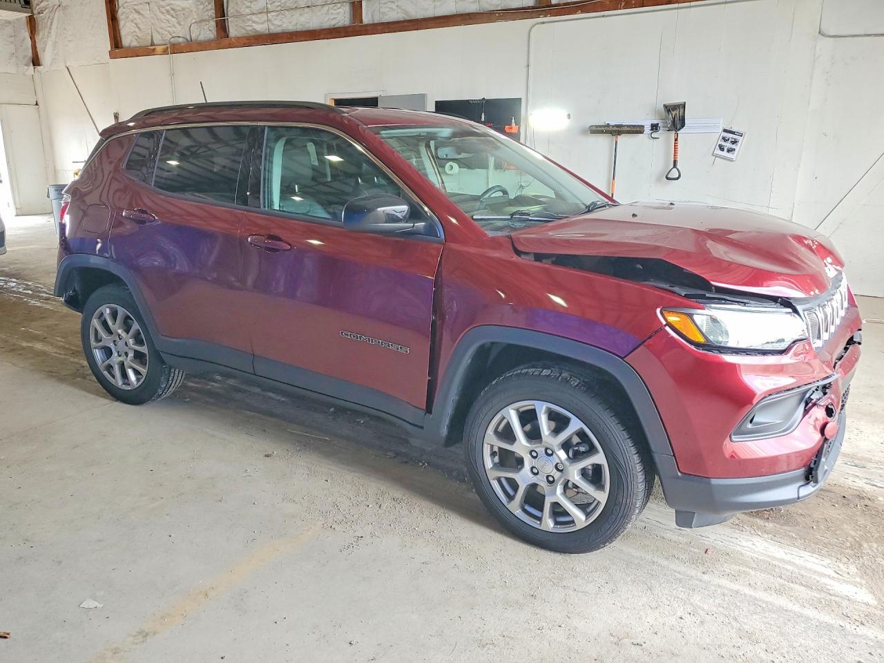 2022 Jeep Compass Latitude Lux - zdjęcie 4