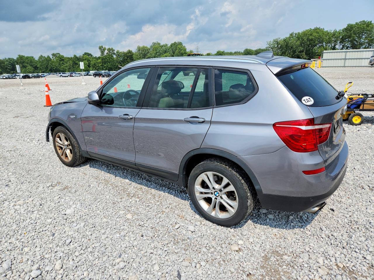 2016 BMW X3 xDrive35I - zdjęcie 2