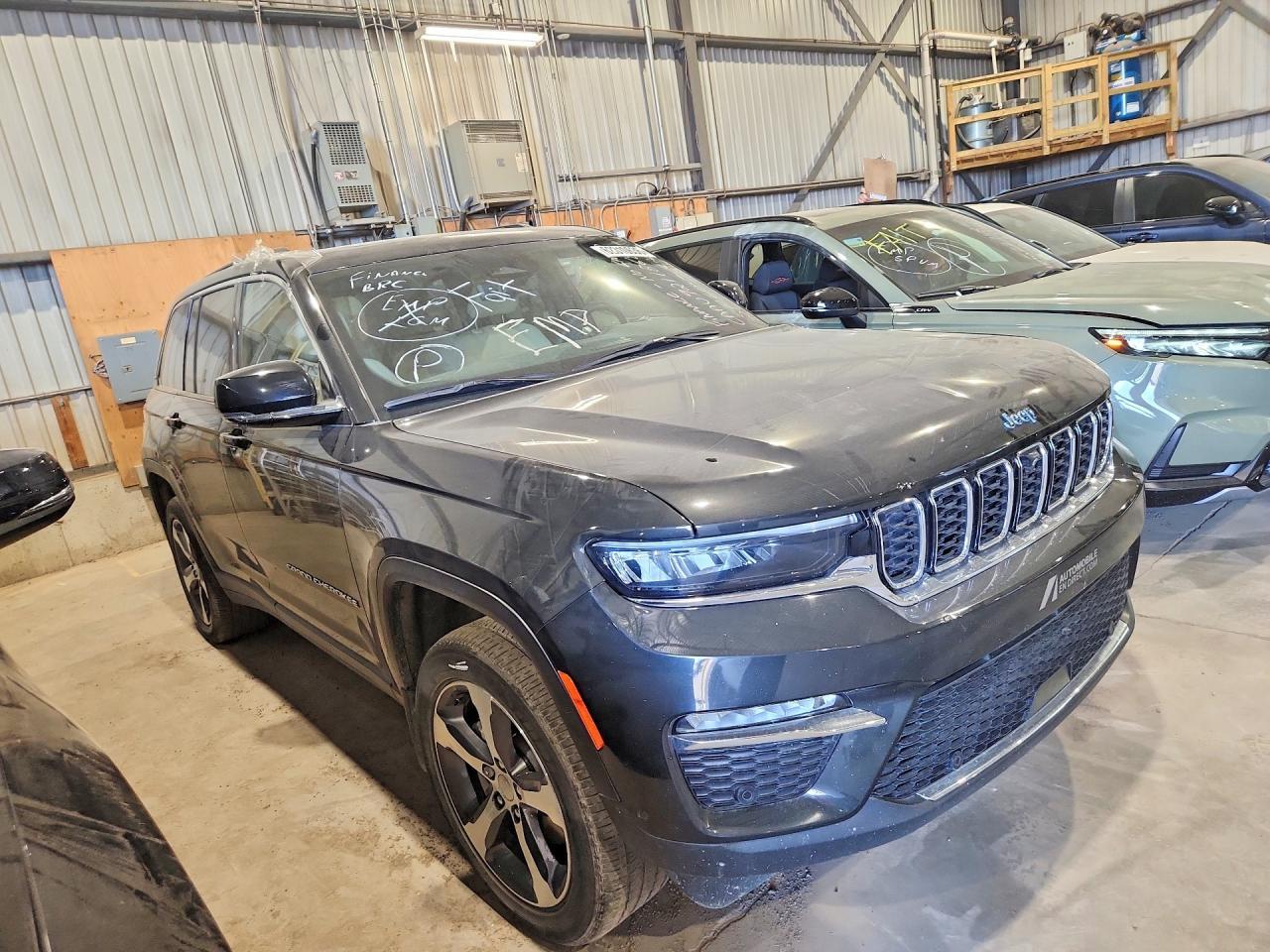 2022 Jeep Grand Cherokee Limited 4Xe - zdjęcie 4