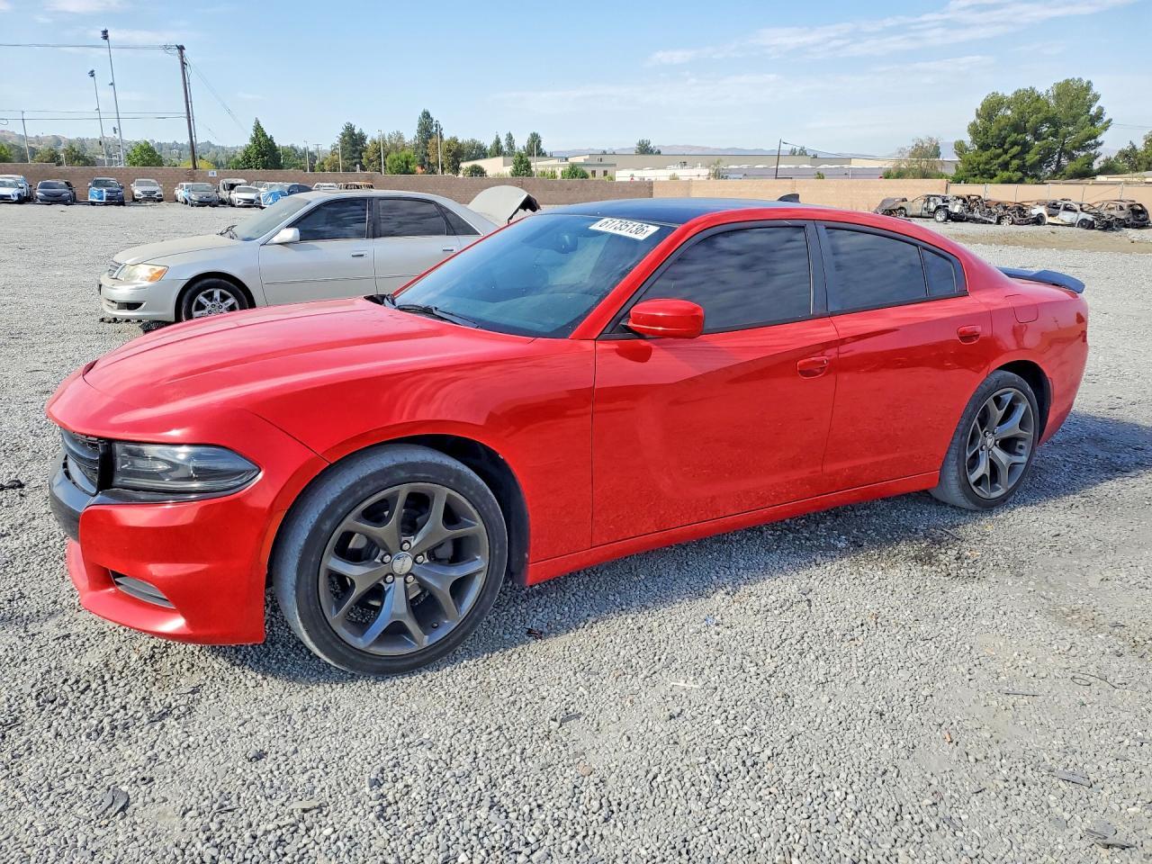 2016 Dodge Charger Sxt - zdjęcie główne