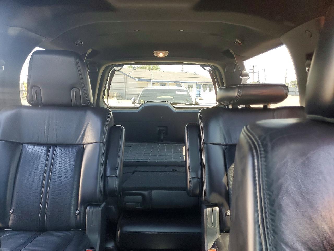 2017 Lincoln Navigator L Select - zdjęcie 10