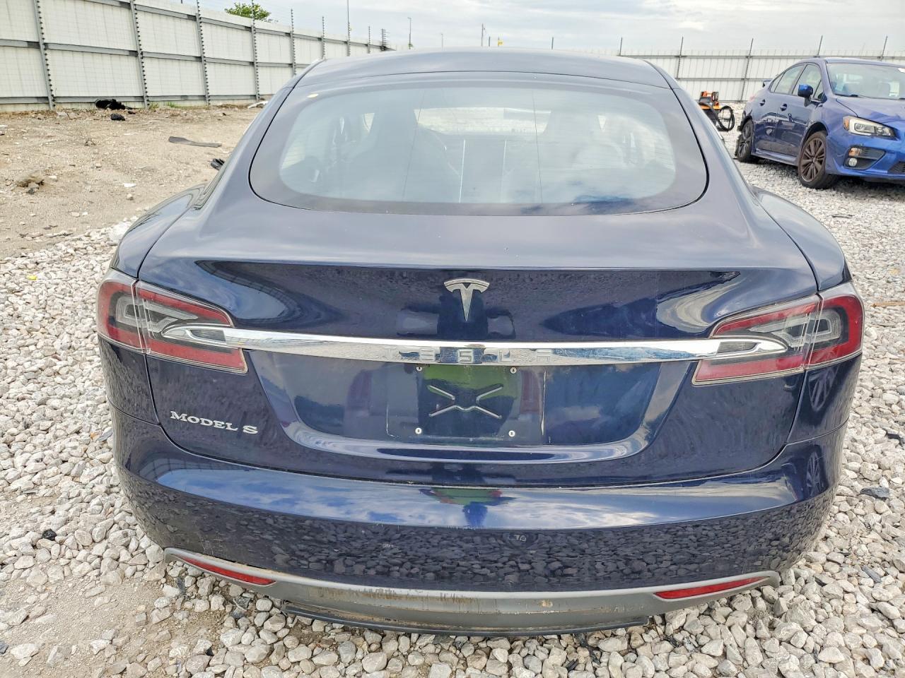2013 Tesla Model S - zdjęcie 6