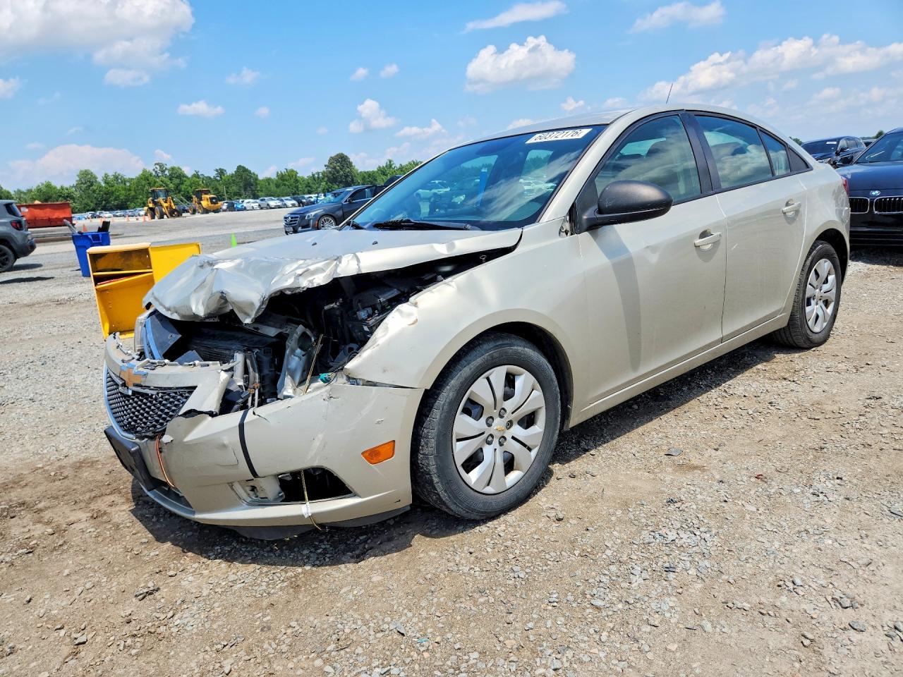 2013 Chevrolet Cruze Ls - zdjęcie główne