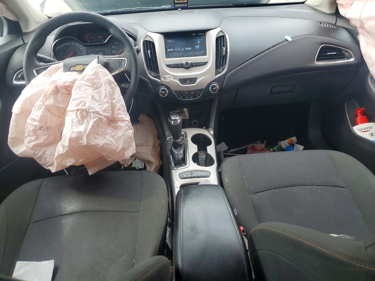 2018 Chevrolet Cruze Ls - zdjęcie 8