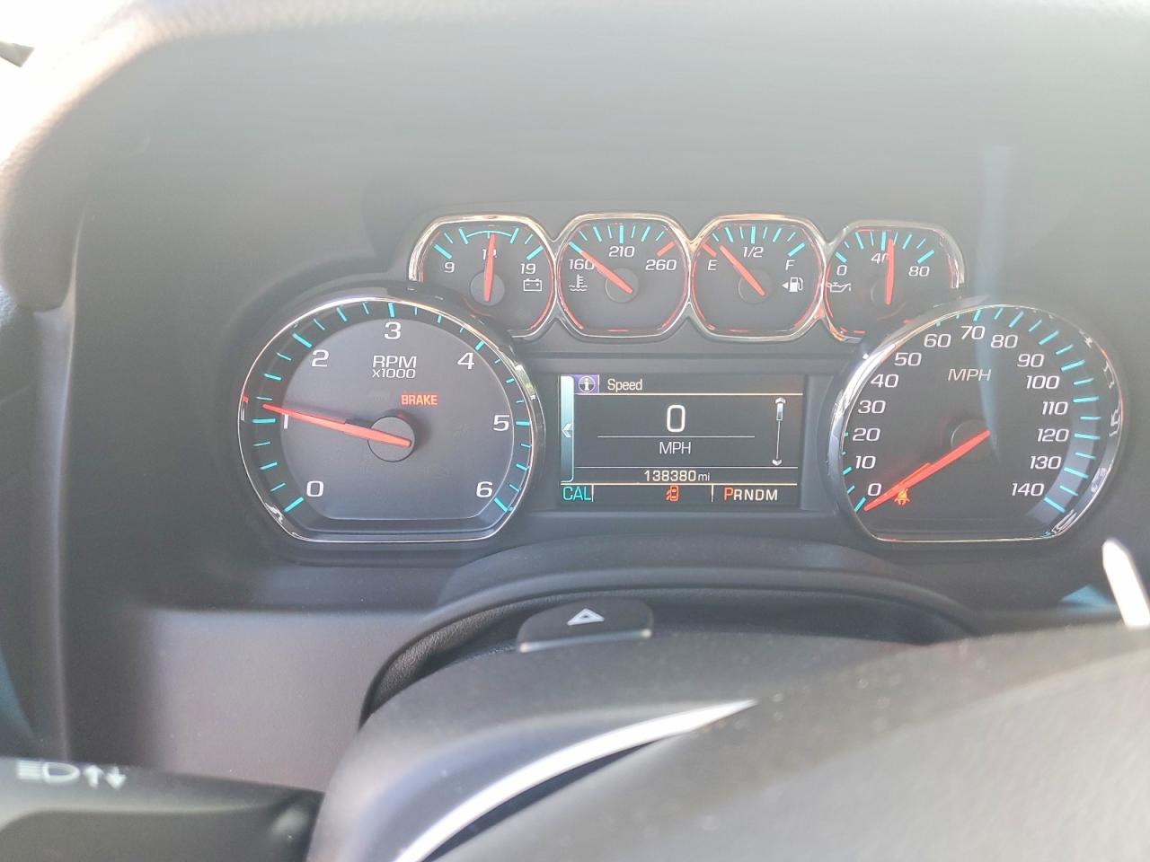 2016 Chevrolet Suburban K1500 Lt - zdjęcie 9