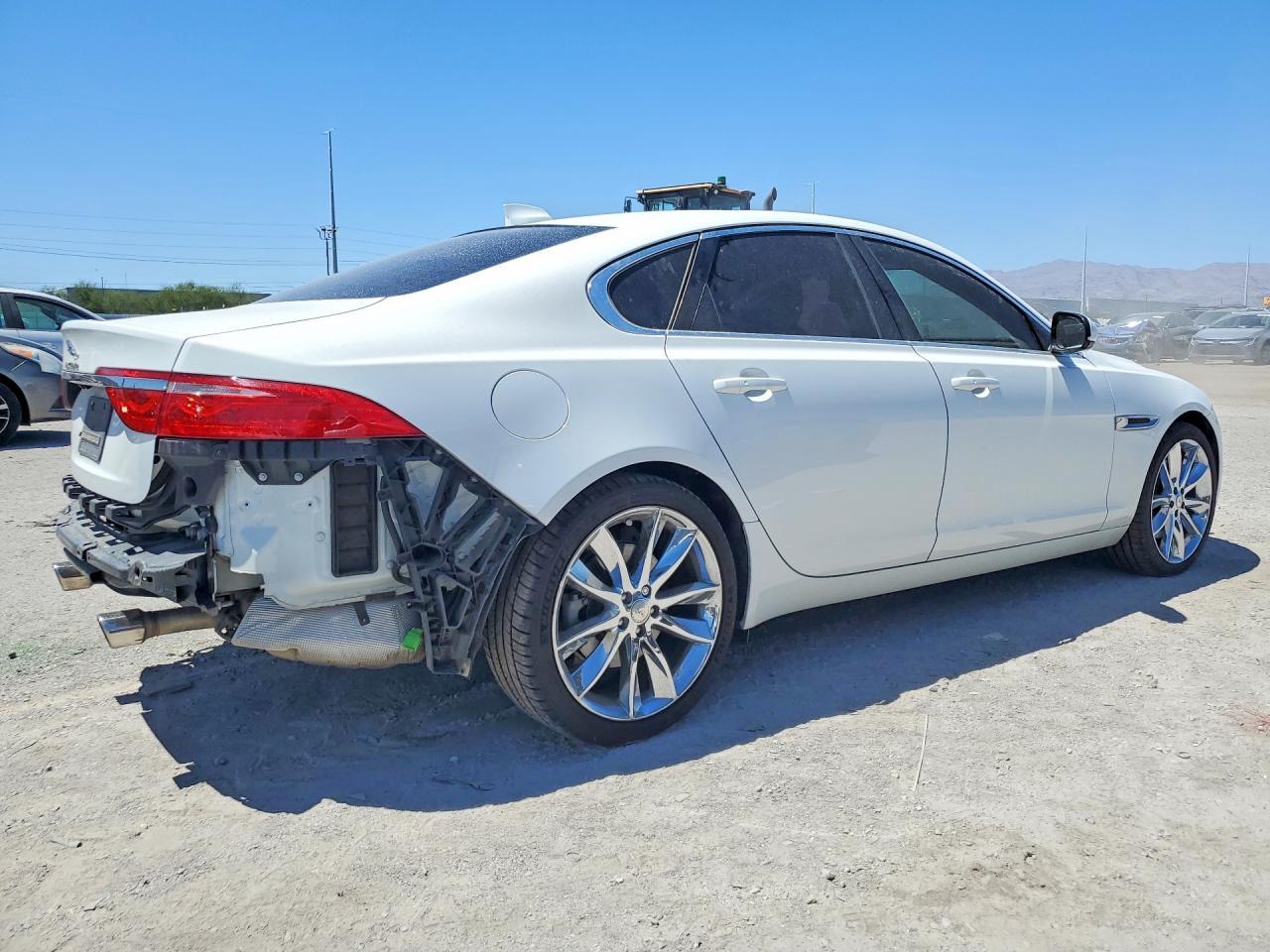 2017 Jaguar Xf Prestige - zdjęcie 3