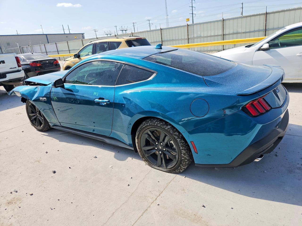 2026 Ford Mustang Gt - zdjęcie 2