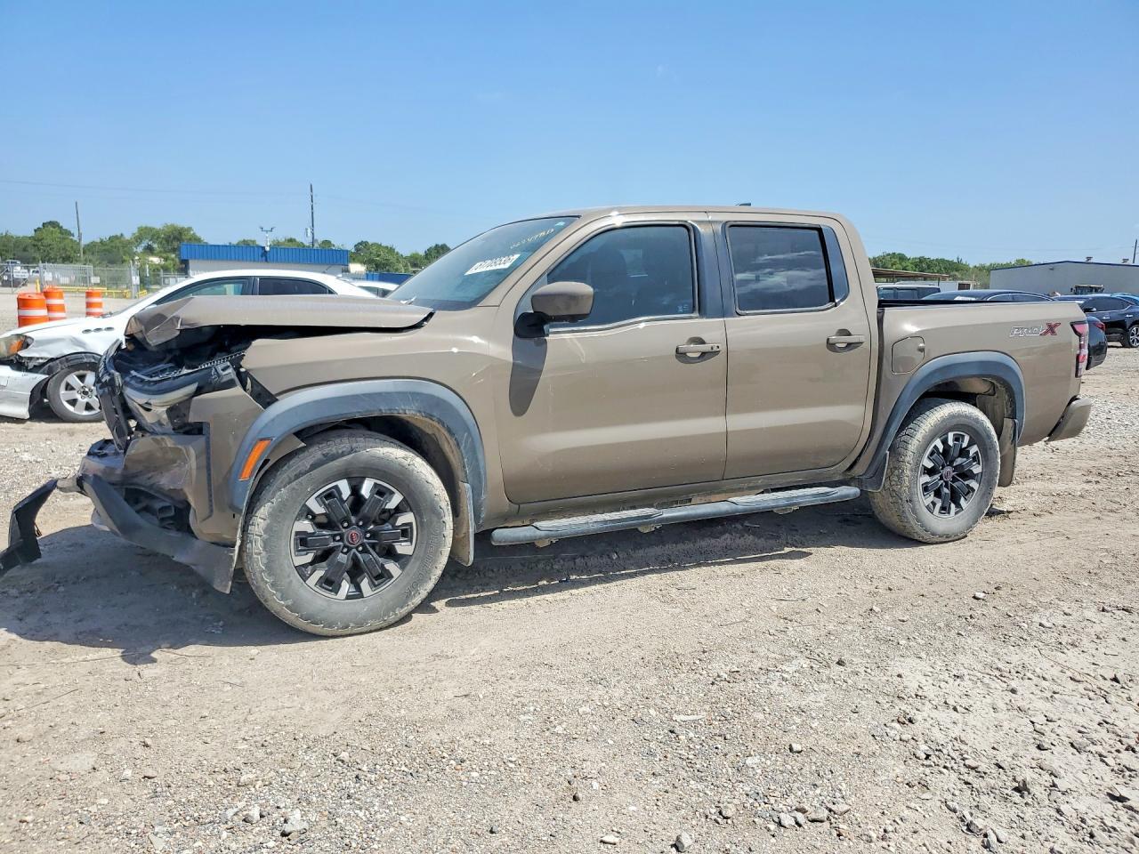 2022 Nissan Frontier Pro-X - zdjęcie główne