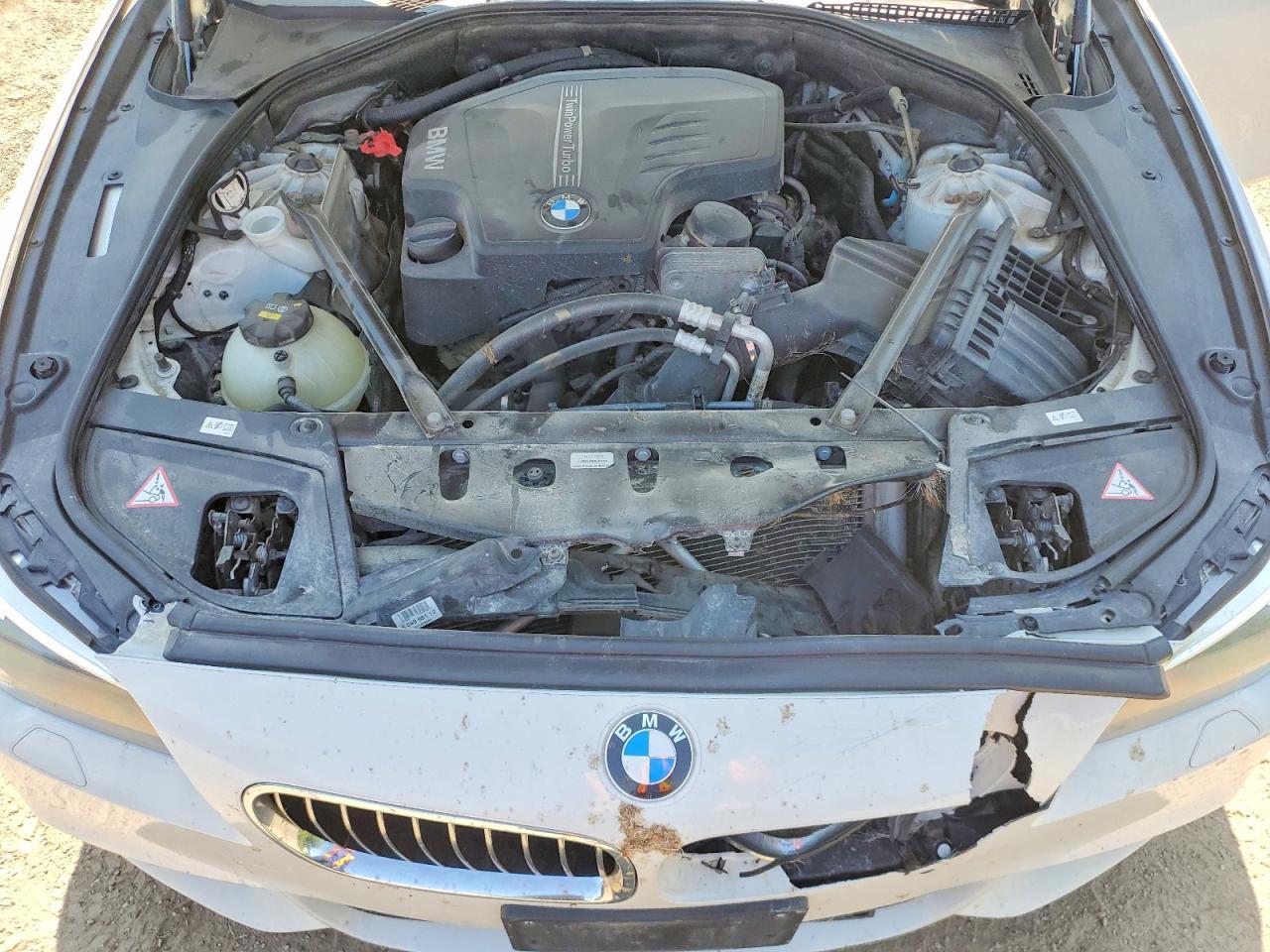 2015 BMW Seria 5 528i - zdjęcie 11