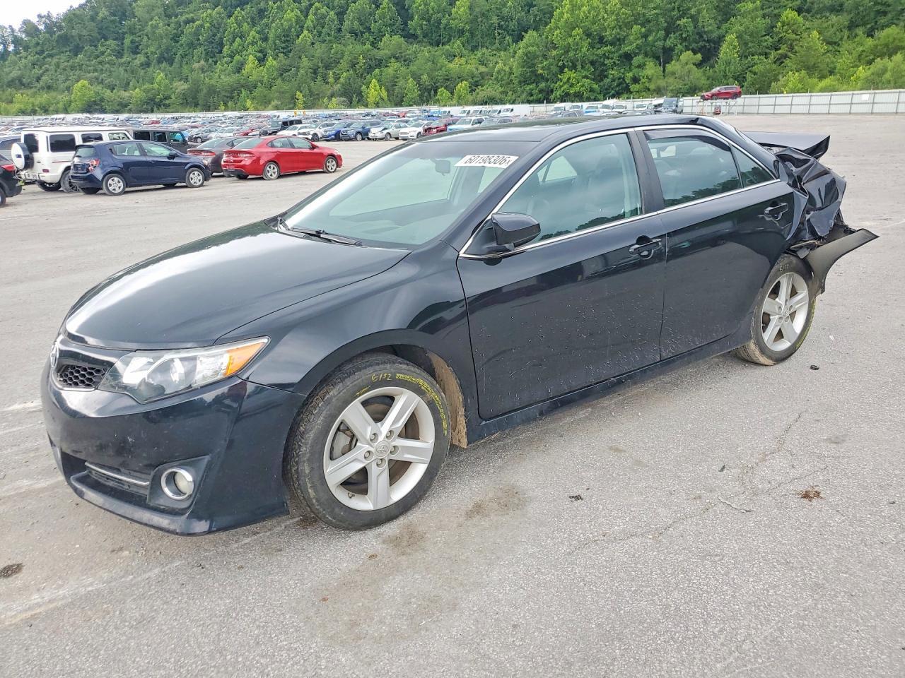 2014 Toyota Camry Se - zdjęcie główne