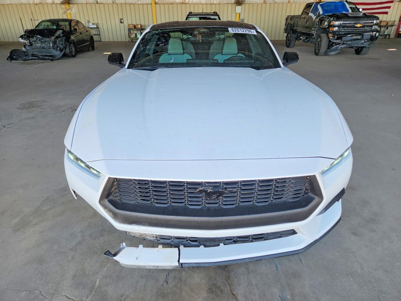 2025 Ford Mustang - zdjęcie 5