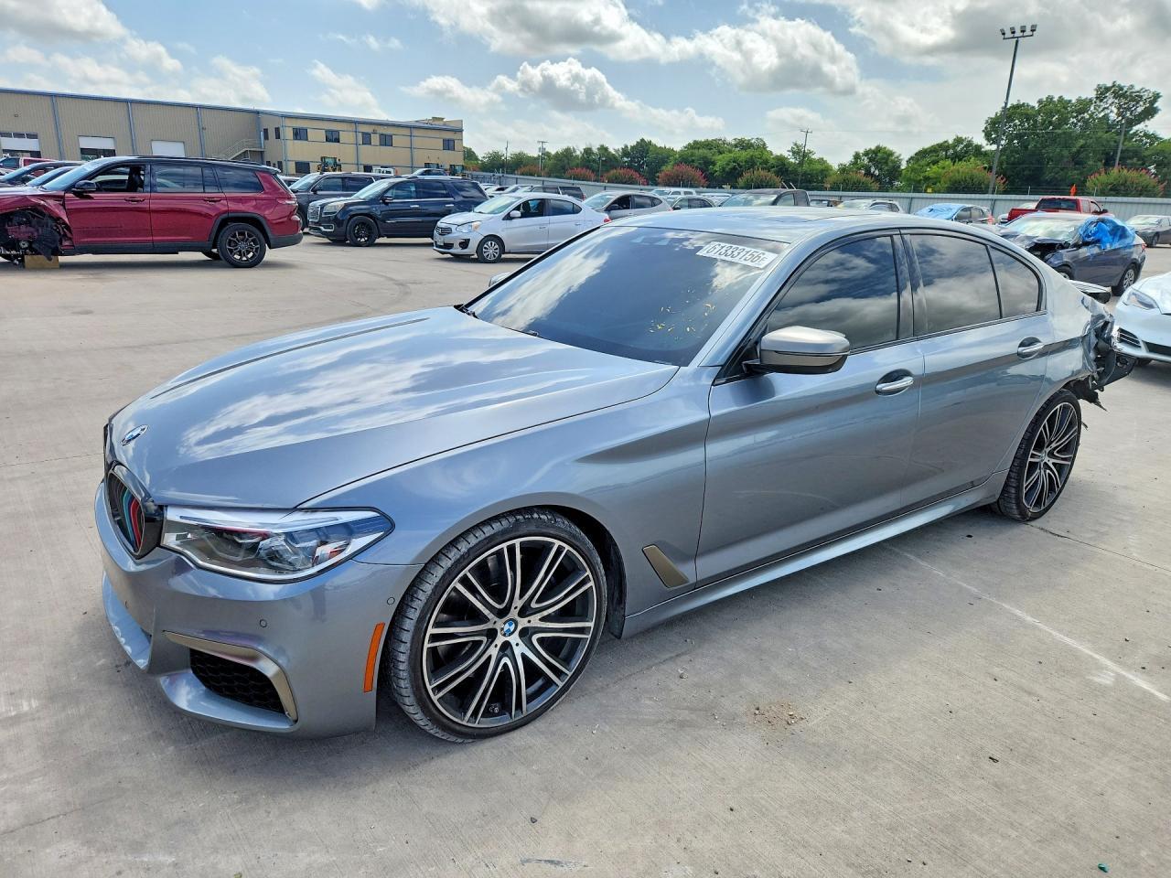 2018 BMW Seria 5 M550i - zdjęcie główne