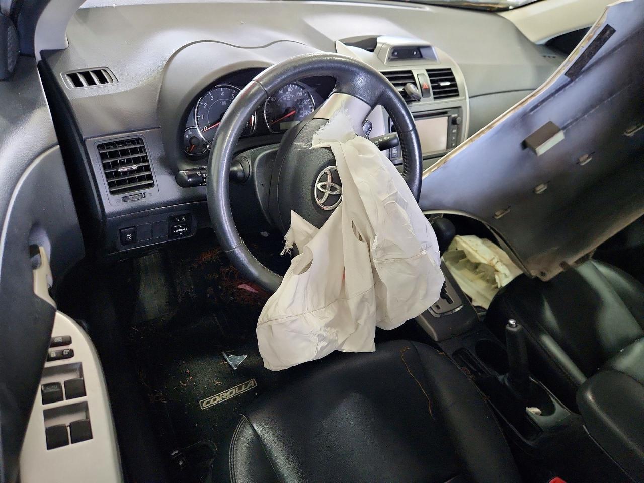 2013 Toyota Corolla S - zdjęcie 8