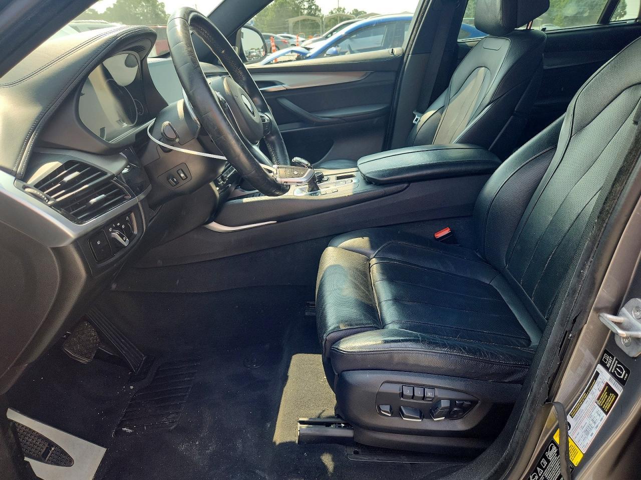 2015 BMW X6 xDrive50I - zdjęcie 7