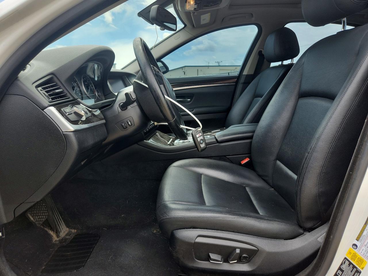 2015 BMW Seria 5 528i - zdjęcie 7