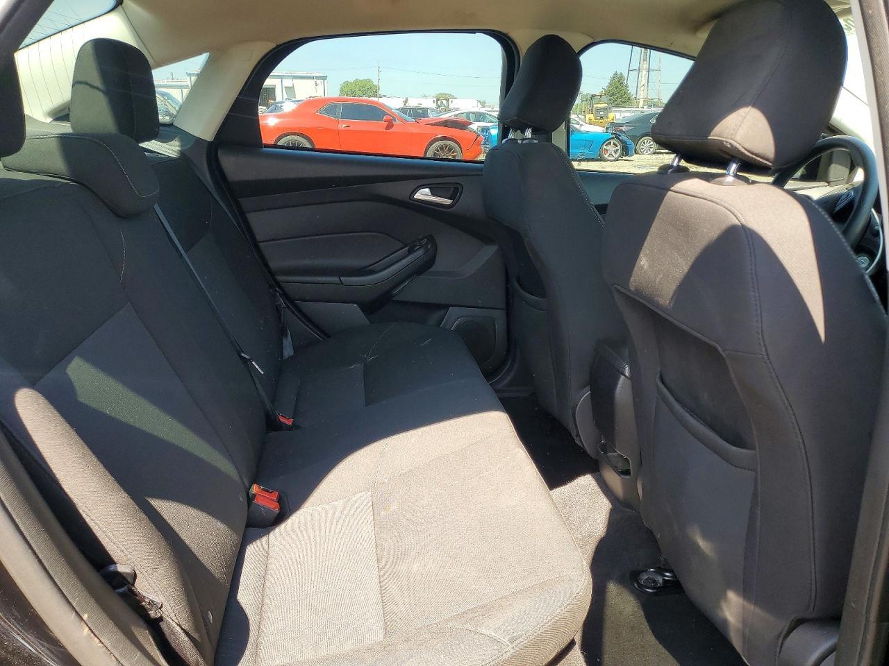 2017 Ford Focus Se - zdjęcie 10