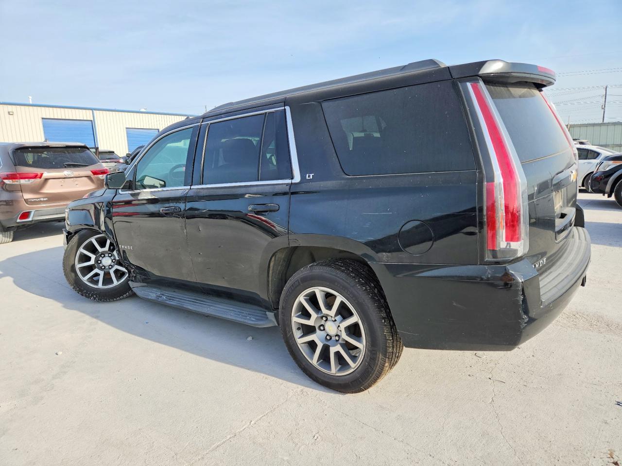 2015 Chevrolet Tahoe C1500 Lt - zdjęcie 2