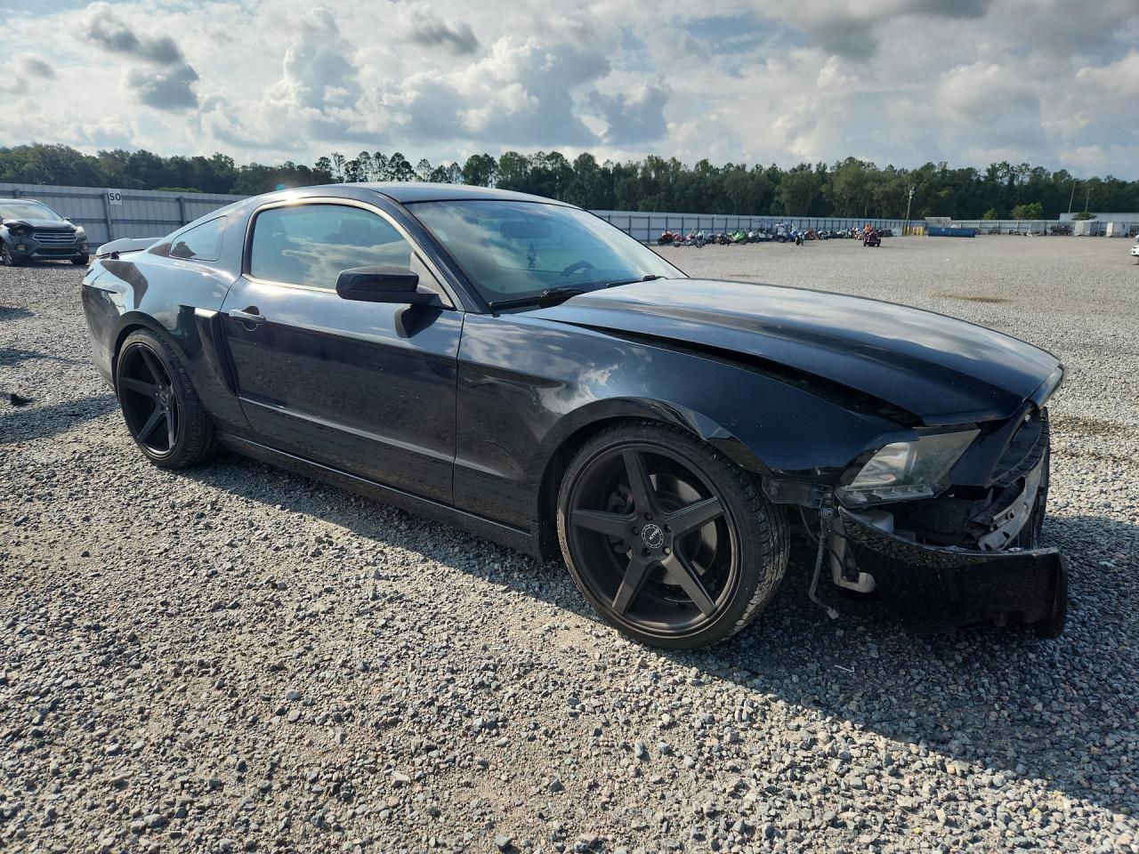 2014 Ford Mustang - zdjęcie 4