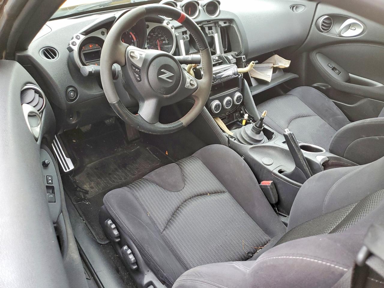 2017 Nissan 370Z Base - zdjęcie 8