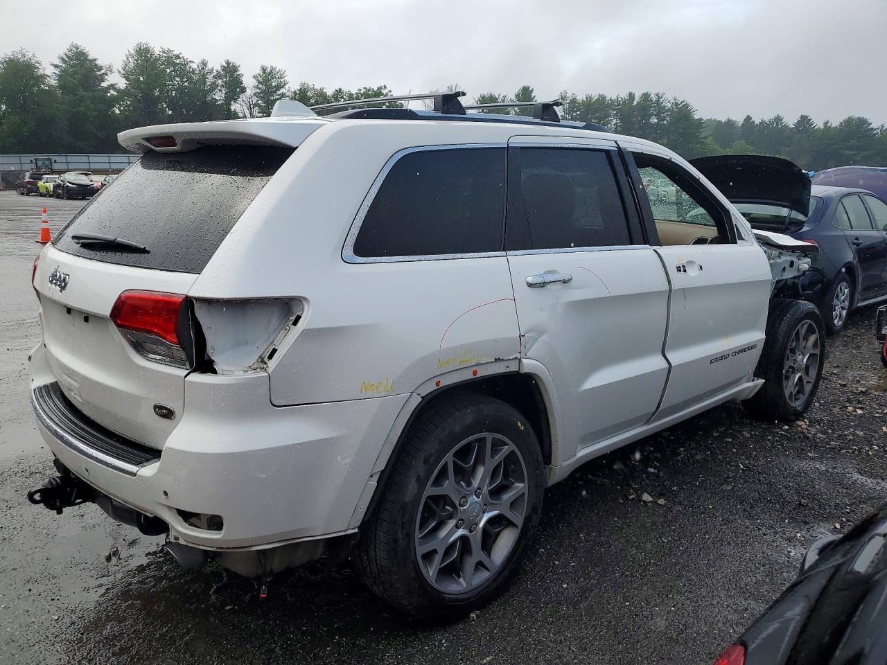2021 Jeep Grand Cherokee Overland - zdjęcie 3